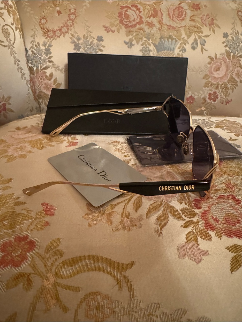 Christian Dior Metal ArchiDior S2U Sunglasses Gold - Picture 8 of 16